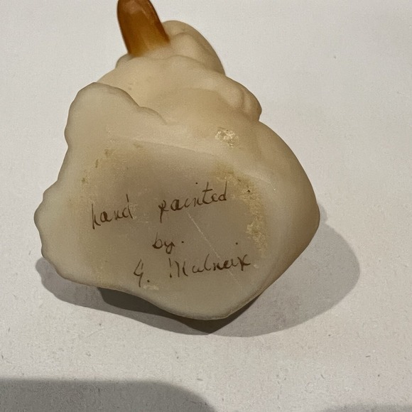 VTG Fenton Satin Custard Glass Duckling Hand Painted by Gloria Mulneix Rare - Picture 5 of 8